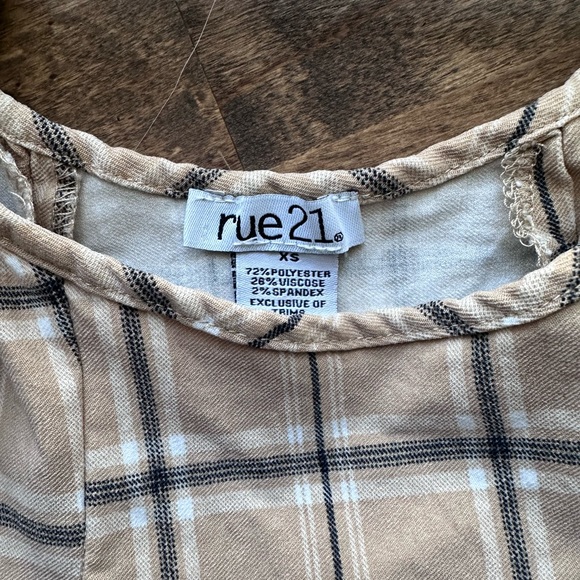 Tank top - Picture 3 of 3